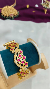 Jadau Kundan Designer Bangle - BG0011